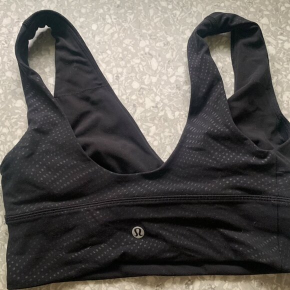 Lululemon "Align" V-neck bra (C/D cup, size 6) - Picture 3 of 5